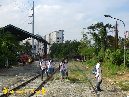 PNR railroad near the Paco train ststion