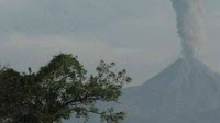 http://sciencythoughts.blogspot.co.uk/2015/11/flights-cancelled-after-eruption-on.html