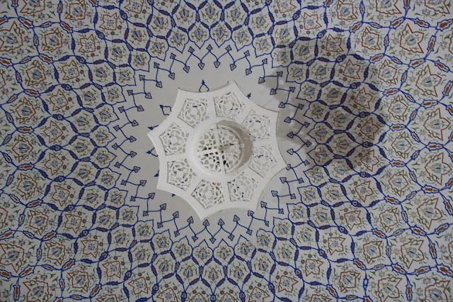 Ouzbékistan, Samarcande, Mosquée Khuja Khidr, plafond, frise, © L. Gigout, 2010