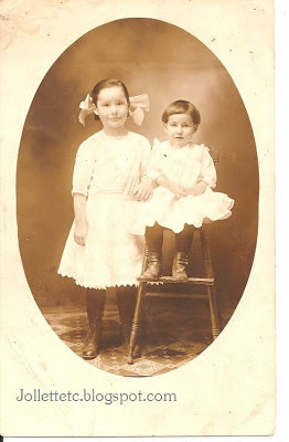 Violetta and Velma Davis about 1910 Violetta and Velma Davis about 1910
