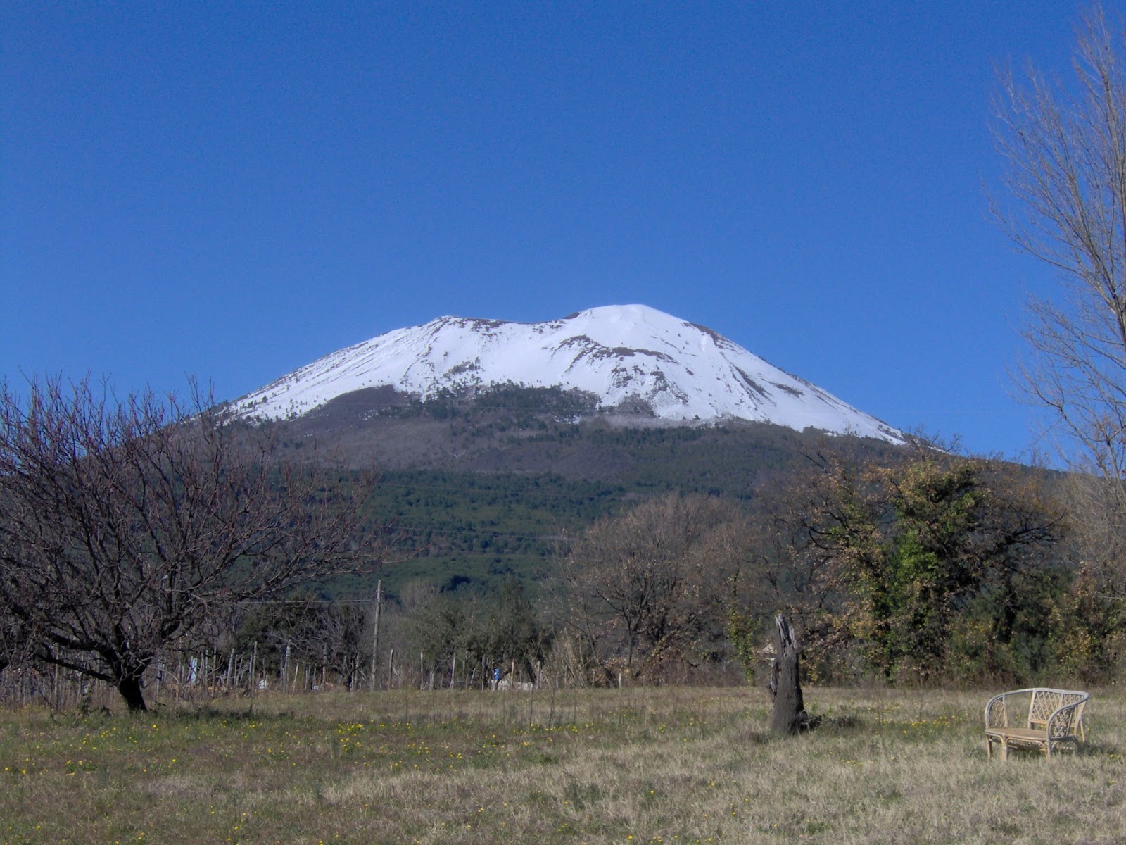 MalKo Rischio Vesuvio: Vesuvio e Campi Flegrei: supercamera magmatica