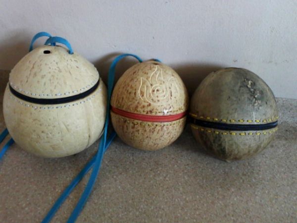 Handicraft Unik Membuat Handicraft Unik dari batok  kelapa 