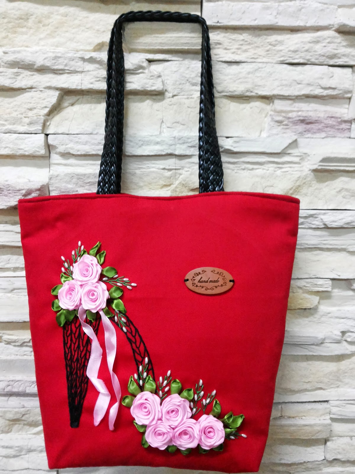 Suzana Mustafa HAND BAG FOR SALE