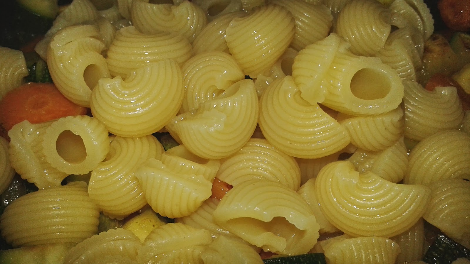 Como miel en pan tostado Pasta