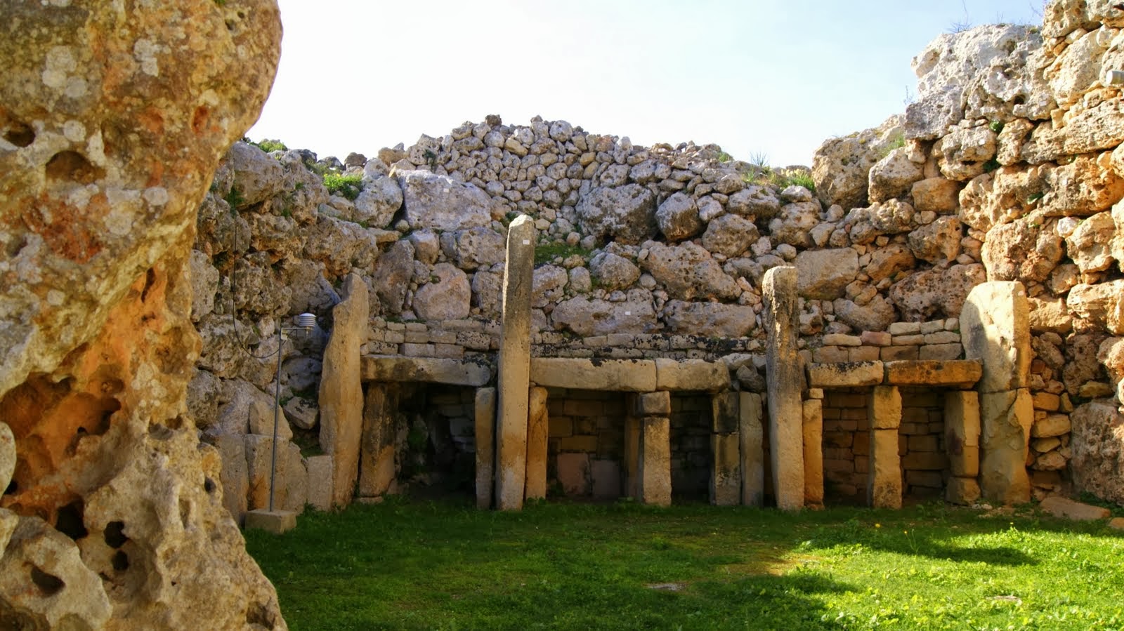 ANTIGUAS CIVILIZACIONES LA ISLA DE MALTA Y SUS MISTERIOS antiguas-civilizaciones-la-isla-de-malta-y-sus-misterios