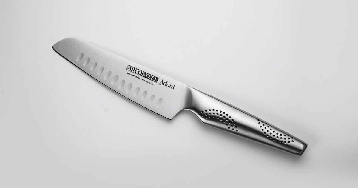 אודליה צדוק יודעת הסכינים של ARCOSTEEL ברוזנפלד וכעת עם סכין חדשה