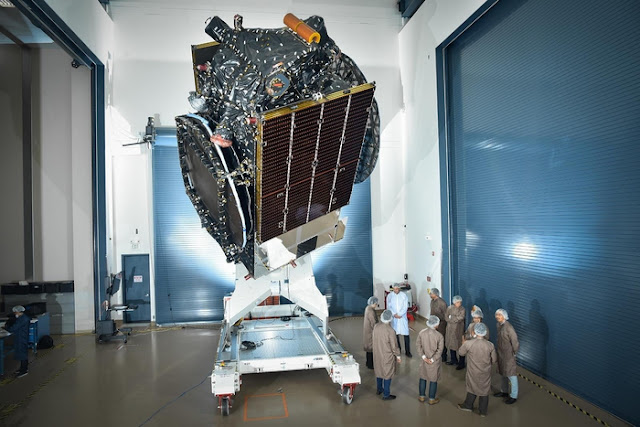Penampakan Satelit Merah Putih Berbobot 5,8 Ton