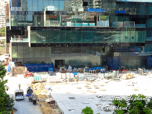 Construction of Maha Nakhon building in Bangkok