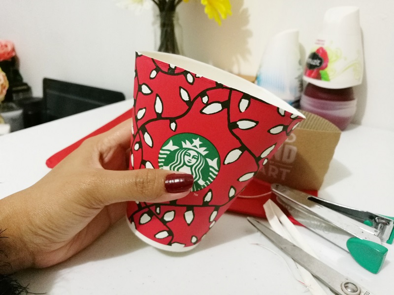 Starbucks Philippines, Starbucks, Starbucks crafts, Make Starbucks cups into goodie bag