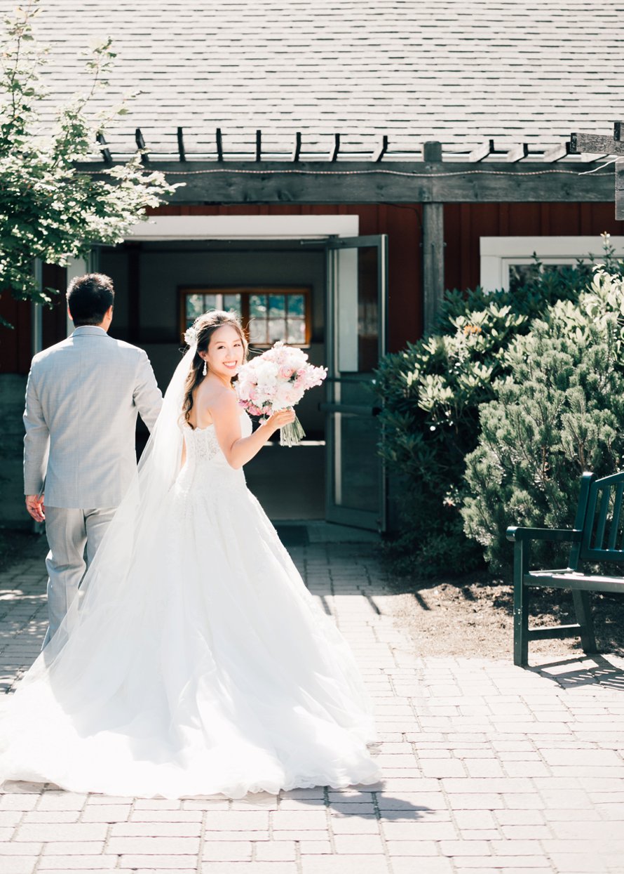 Romantic Garden Wedding | Pickering Barn | Seattle Wedding Photographer Something Minted