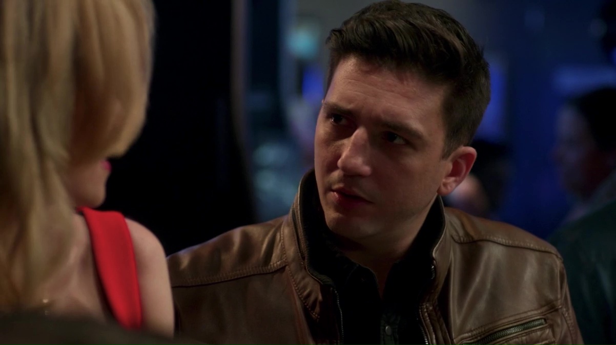 ausCAPS John Magaro shirtless in Jack Ryan 103 "Black 22"