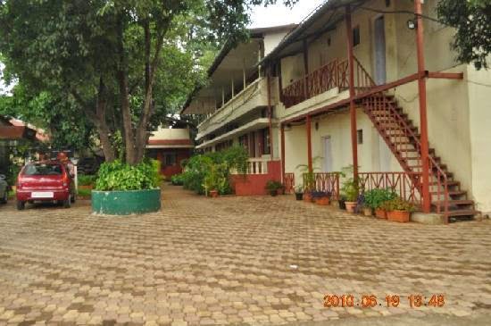 राज किरण होटल - लोनावला, मुंबई  Raj Kiran Hotel - Lonavala, Mumbai