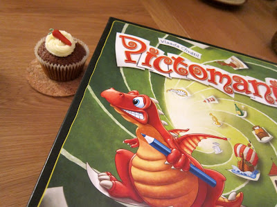 Pictomania - The dragon looks very interested in the Munchies!