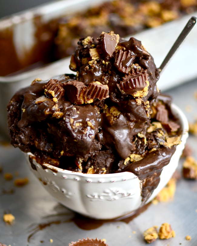 Yammie's Noshery Easy Chocolate Peanut Butter Swirl Ice Cream {Can be