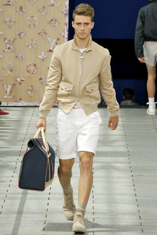 Louis Vuitton Men's World - Chic Delights