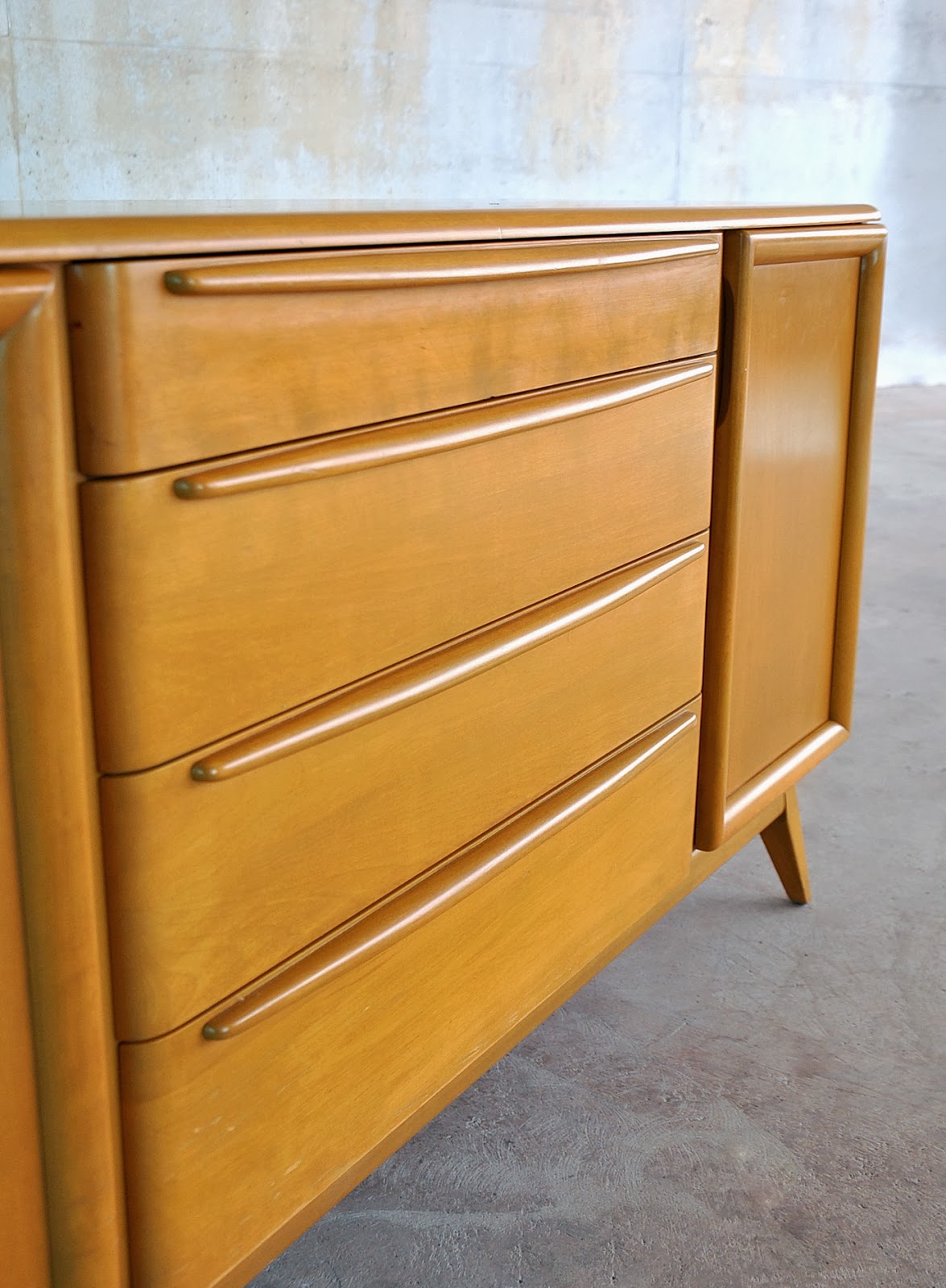 SELECT MODERN Heywood Wakefield Credenza China