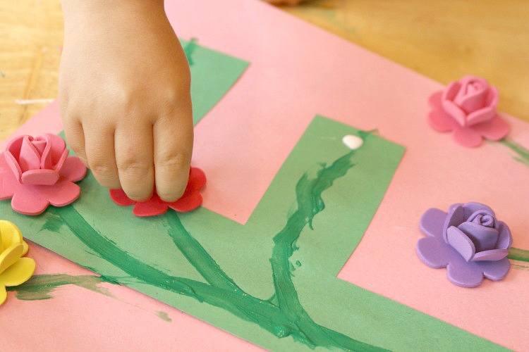 Letter F Flower Craft | School Time Snippets