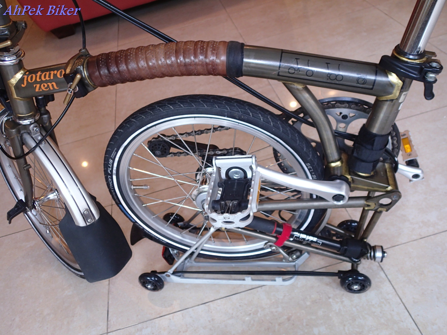 AhPek Biker Old Dog Rides Again Brompton Accessories 17 ABEC7