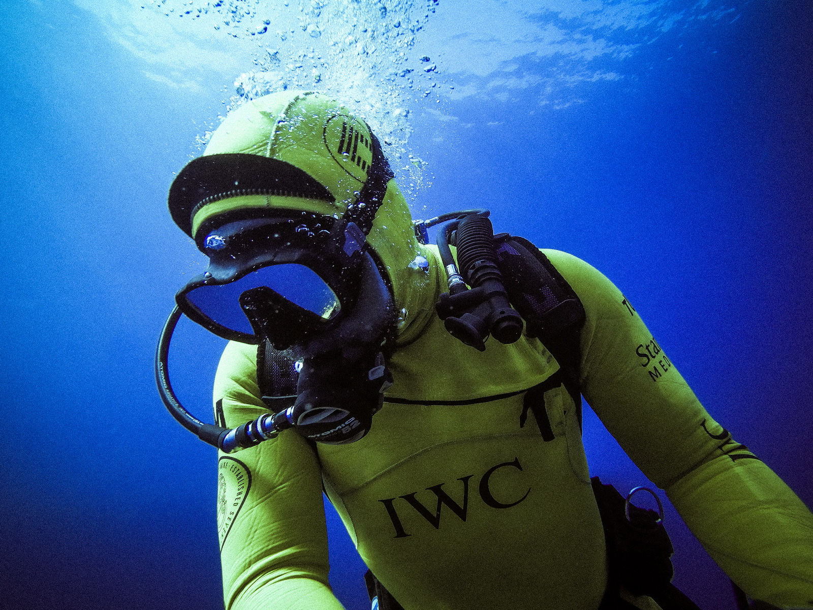 OceanicTime - IWC Aquatimer Chronograph Edition SHARKS