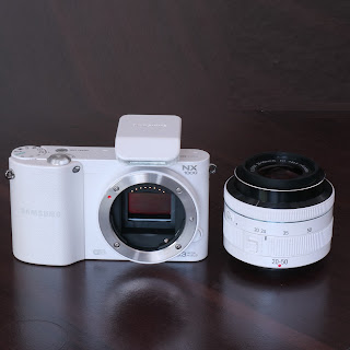 Kamera Mirrorless Samsung NX1000 Di Malang
