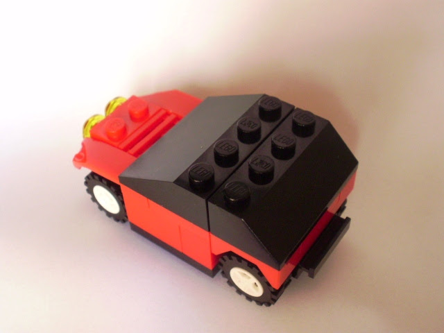 MOC LEGO Pequeno carro vermelho