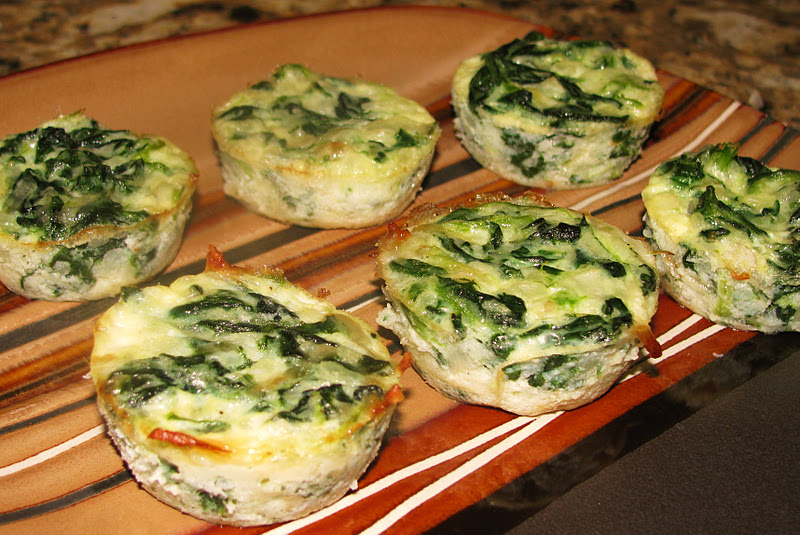 Valerie's Attempt at Pondering: Spinach And Cheese Cupcakes