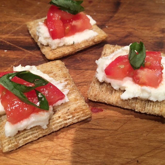 Easy Triscuit Appetizer