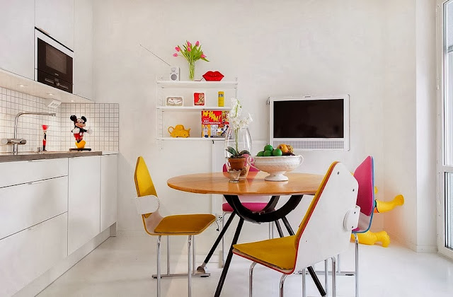 Mickey House: pequeno apartamento colorido e clean. Blog Achados de Decoração Mickey House: pequeno apartamento colorido e clean. Blog Achados de Decoração