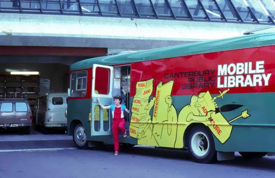 Before Amazon, We Had Bookmobiles 15+ Rare Photos Of Libraries-On-Wheels - A Mobile Library In Canterbury