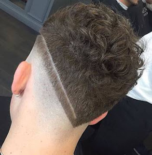 Angled Surgical Part + Short Curly Hair Model Rambut Pendek Pria Terpopuler Rekomendasi Barber Shop Ternama