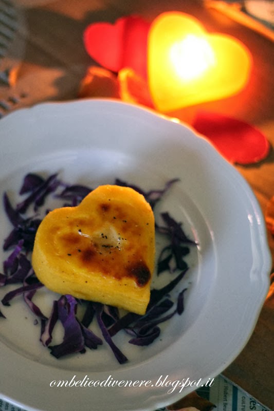 cuori di polenta cremosi per il menu di san valentino