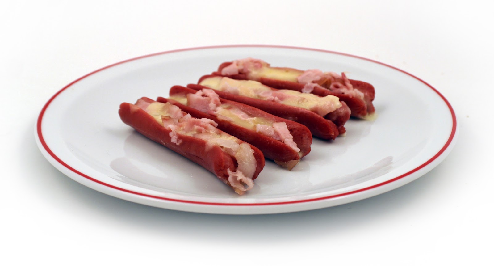 Salchichas Rellenas de Jamón y Queso Microcheff Salchichas Rellenas de Jamón y Queso Microcheff