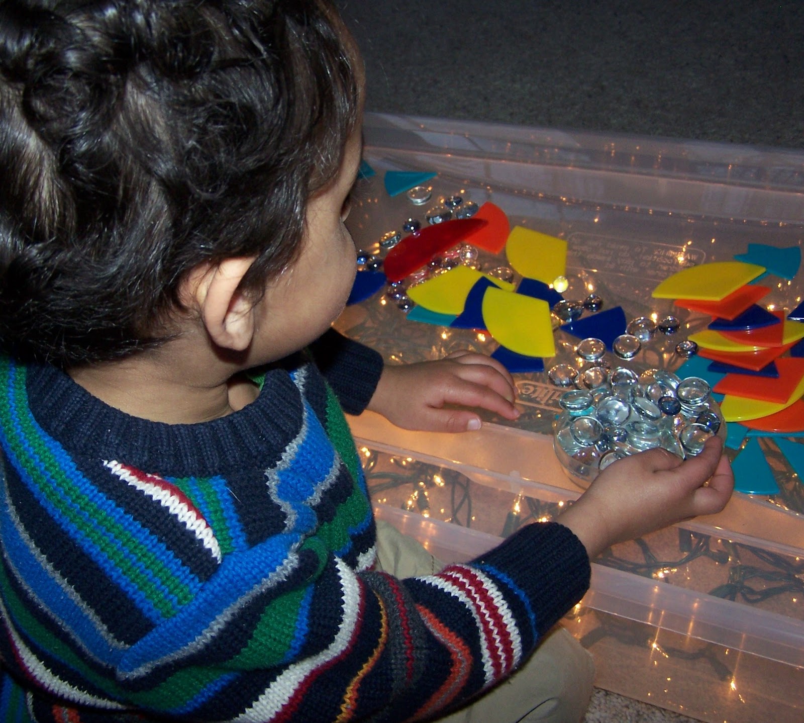 Three Cats and a Baby: Fun With Our DIY Lightbox