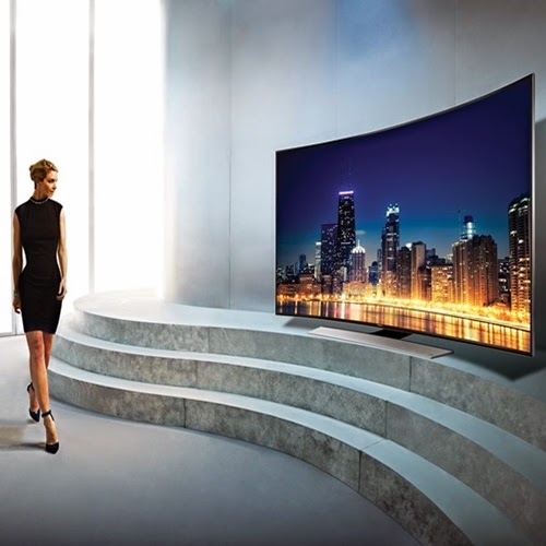 Primeira TV da Samsung com tela curva e resolução Ultra HD