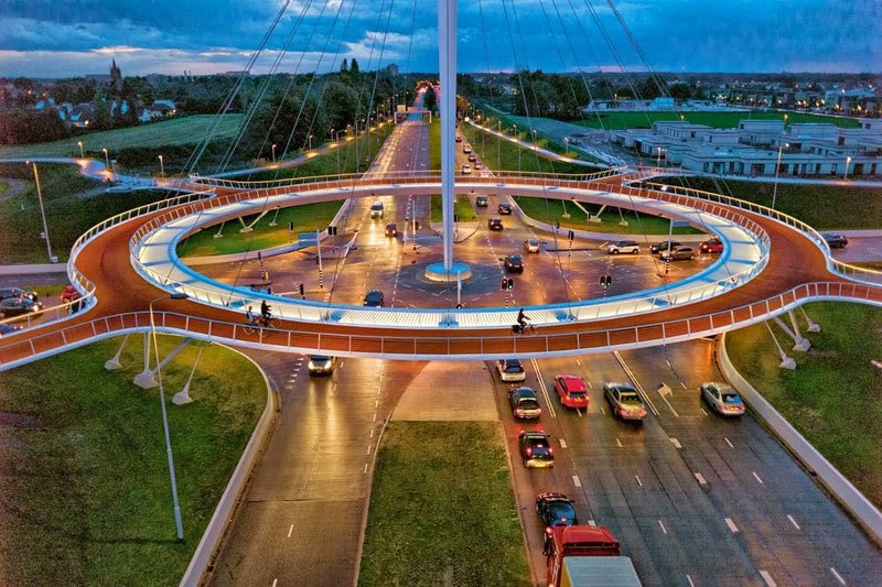 worlds-first-suspended-bicycle-roundabout-hovenring-by-ipv-delft-netherlands-1.jpg