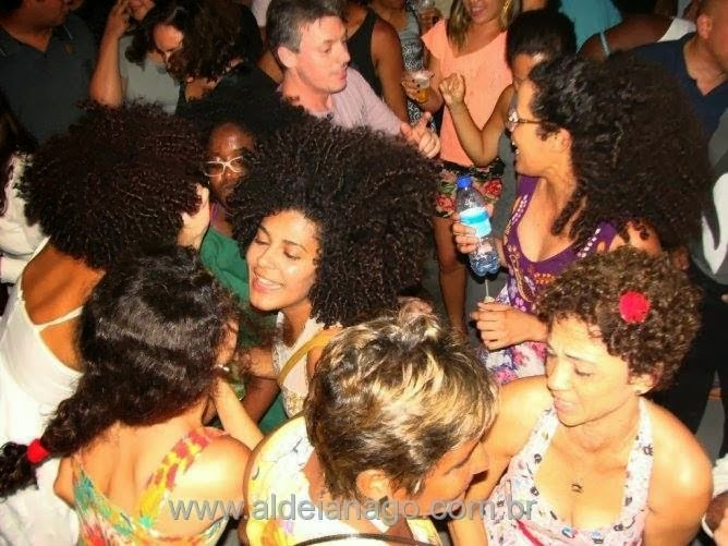 Domingo vai ter festa na Casa da Mãe Domingo vai ter festa na Casa da Mãe