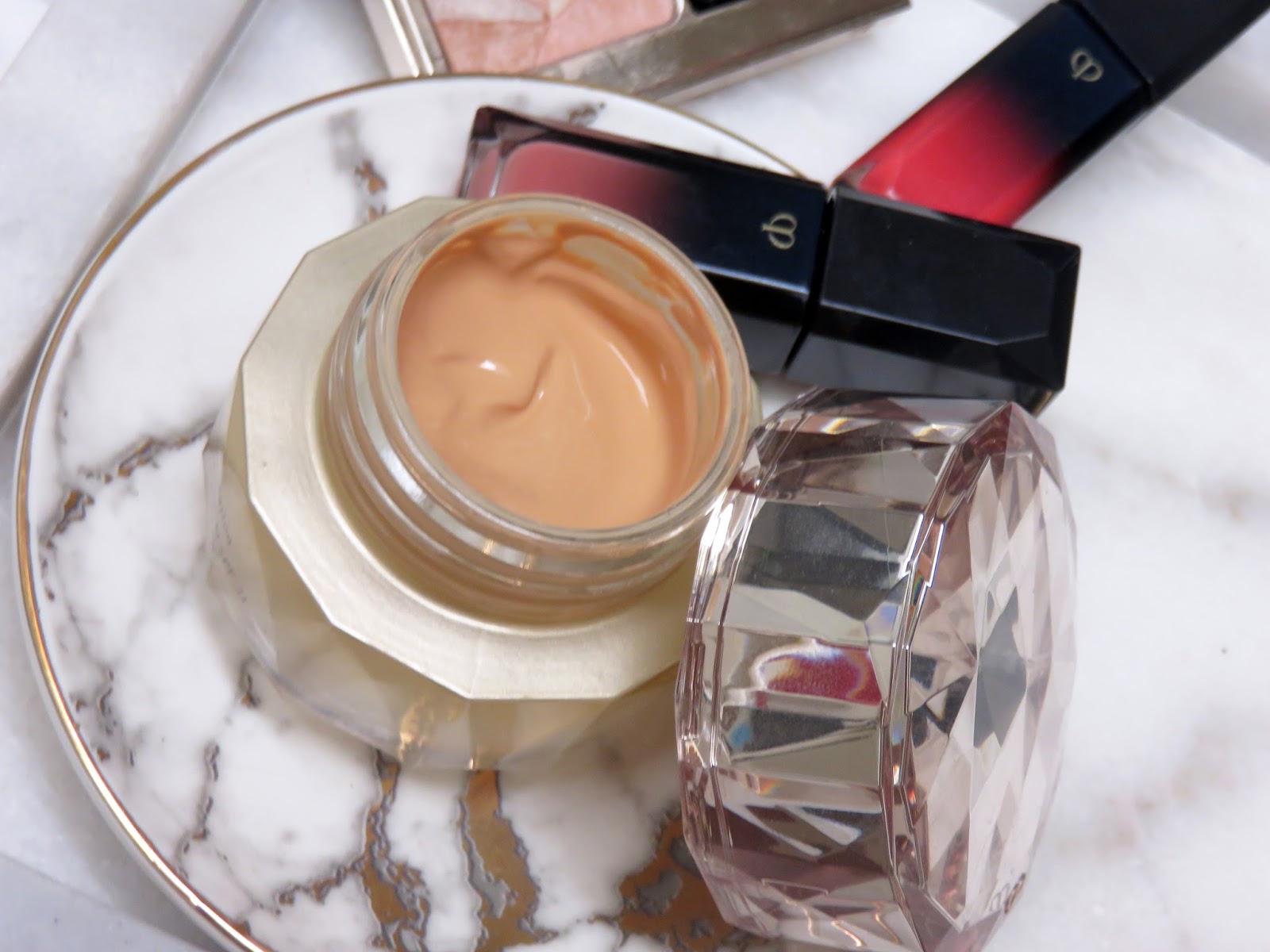 Review Cle De Peau The Foundation Pretty Is My Profession