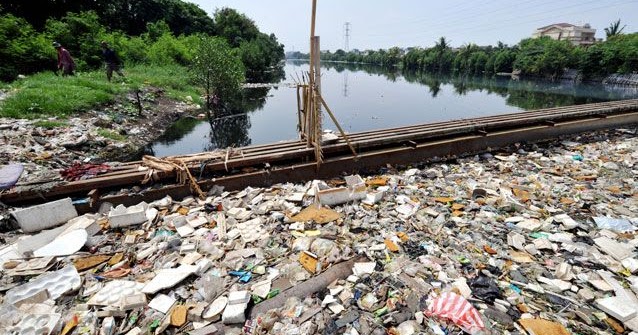 Contoh Warta Bahasa Sunda Banjir Di Sungai Ci Tarum, Bandung