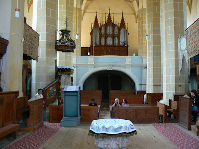 Imagini Romania: biserica fortificata de la Biertan, interior