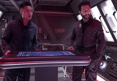 Terry Chen and Cas Anvar in The Expanse Season 3