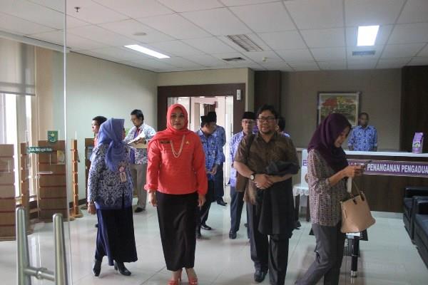 Hasil gambar untuk Pemerintah Provinsi Riau Optimalkan Pelayanan Terpadu Satu Pintu