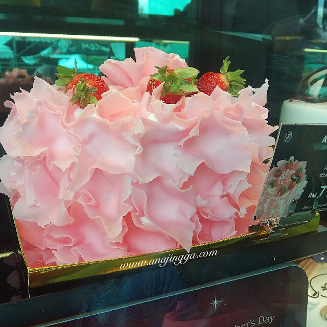 Kek Cantik, Sedap Dan Murah Di Baiwago Plus Cafe