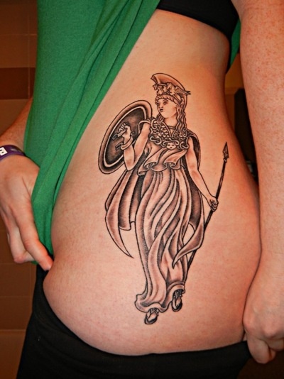 Tatuagens de Ícaro: arte da mitologia grega na cultura da tatuagem