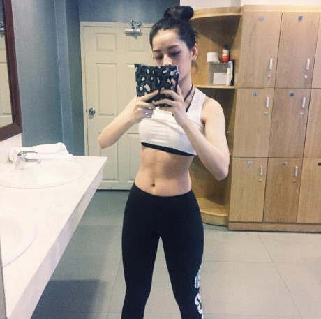 3 sao nữ có sự lột xác rõ rệt nhất về phong cách thời trang trong thời gian qua - Ảnh 24 3 sao nu co su lot xac ro ret nhat ve phong cach thoi trang trong thoi gian qua - Anh 24