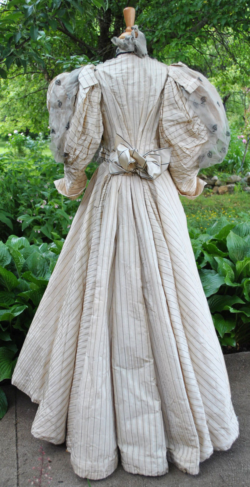 all the pretty dresses