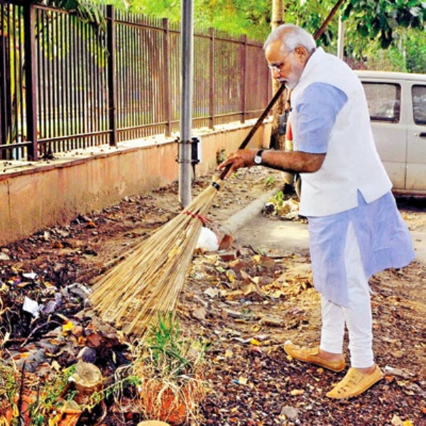 bagchiblog Modi's "Clean India" campaign