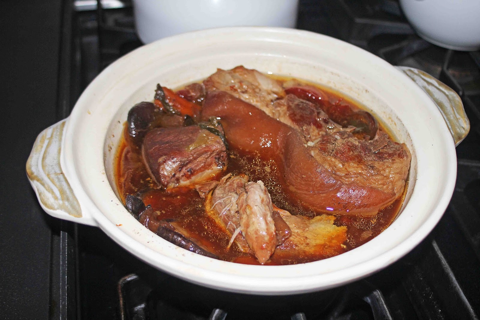 The Grub Files Cooking with Camissonia SoyBraised Pork Shoulder/Pork