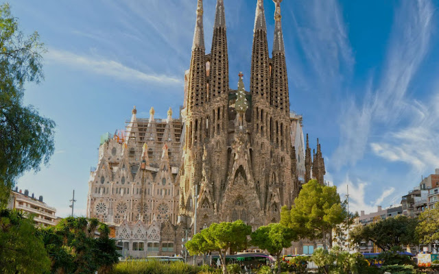      Sagrada-Familia.jpg