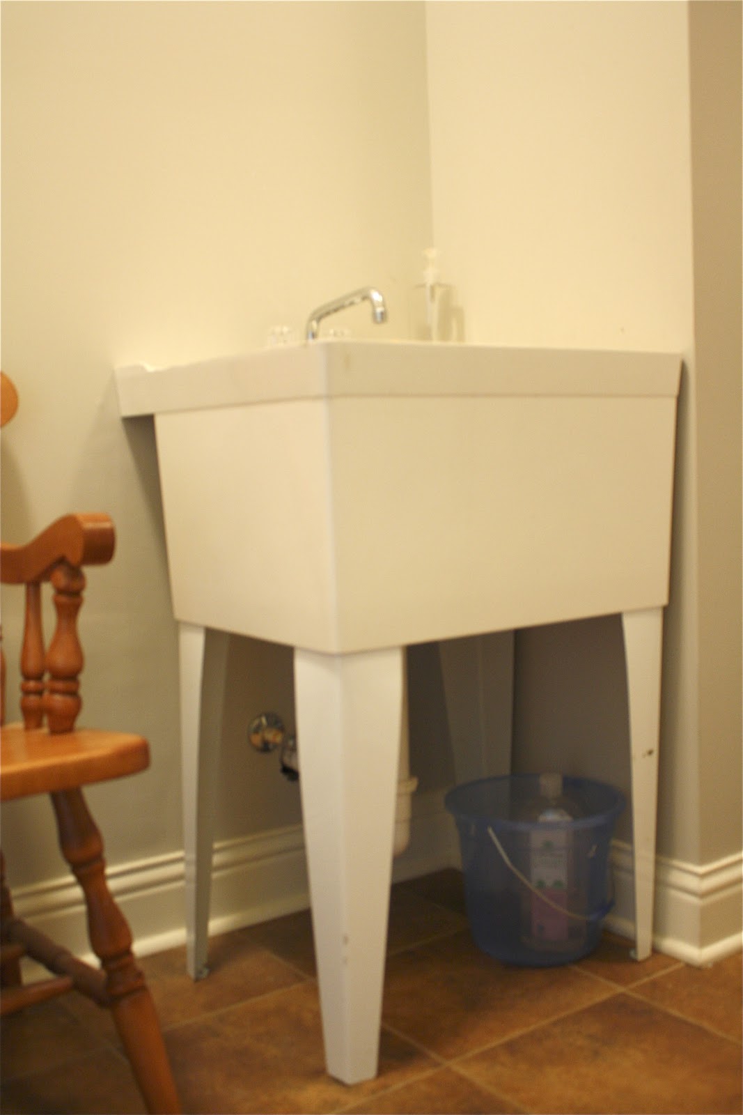 Thrifty Tuesday: Utility Sink Makeover!