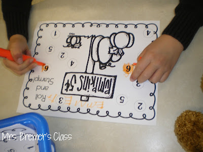 Kindergarten math centers with hands-on activities to reinforce addition skills. #mathcenters #kindergarten #kindergartenmath #addition